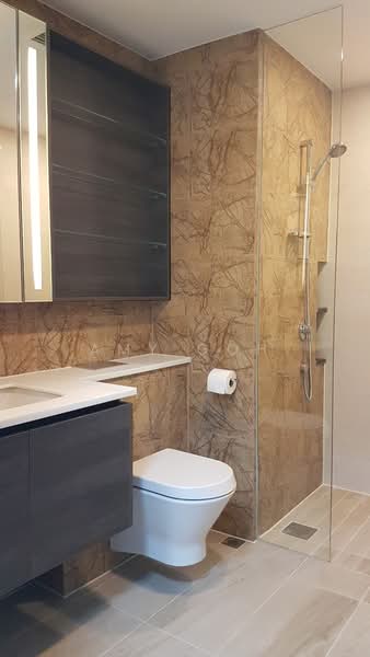 Sims Urban Oasis, 10 Sims Drive, 2 Bedrooms, 667 sqft, Condominium For Rent, by Amy Goh, 500145063 - Bathroom - PropertyGuru.com.sg