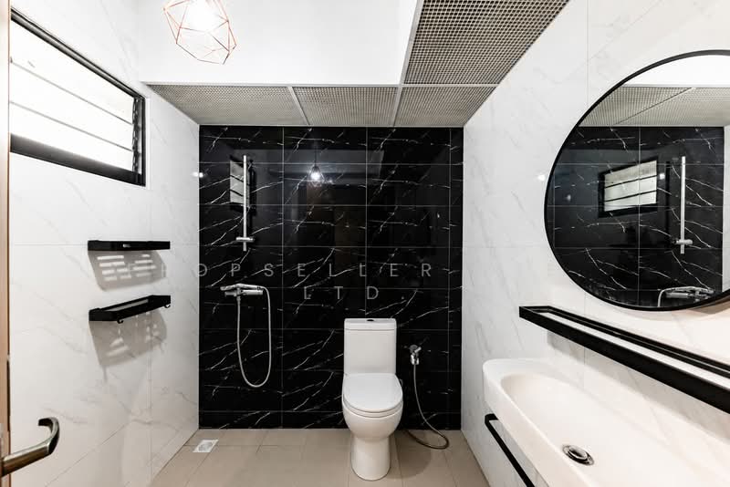 415C Northshore Drive, 415C Northshore Drive, 3 Bedrooms, 1,012 sqft, HDB Flat For Sale, by Reine Chan, 500145070 - Bathroom - PropertyGuru.com.sg