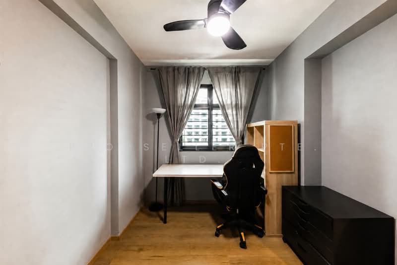 415C Northshore Drive, 415C Northshore Drive, 3 Bedrooms, 1,012 sqft, HDB Flat For Sale, by Reine Chan, 500145070 - Study - PropertyGuru.com.sg