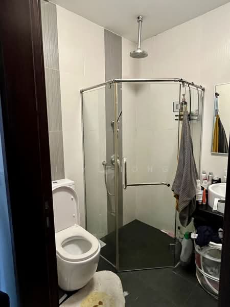 Heritage East, 451 East Coast Road, 1 Bedroom, 355 sqft, Apartment For Rent, by Ivy Tiong, 500145073 - Bathroom - PropertyGuru.com.sg