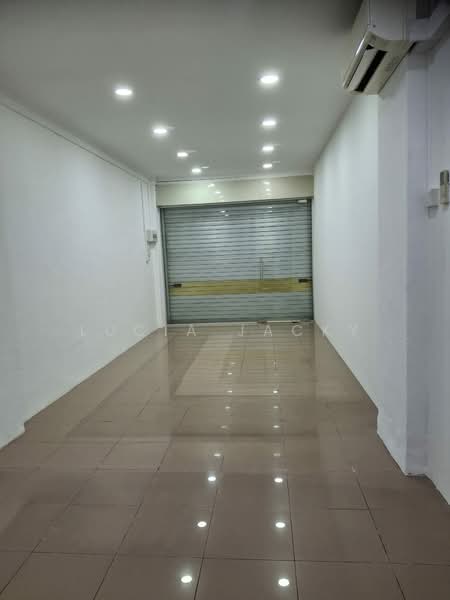 jurong east street 24, Jurong east st 24, 300 sqft, Shop / Shophouse For Rent, by Lucia Jacky, 500145084 - Interior - CommercialGuru.com.sg