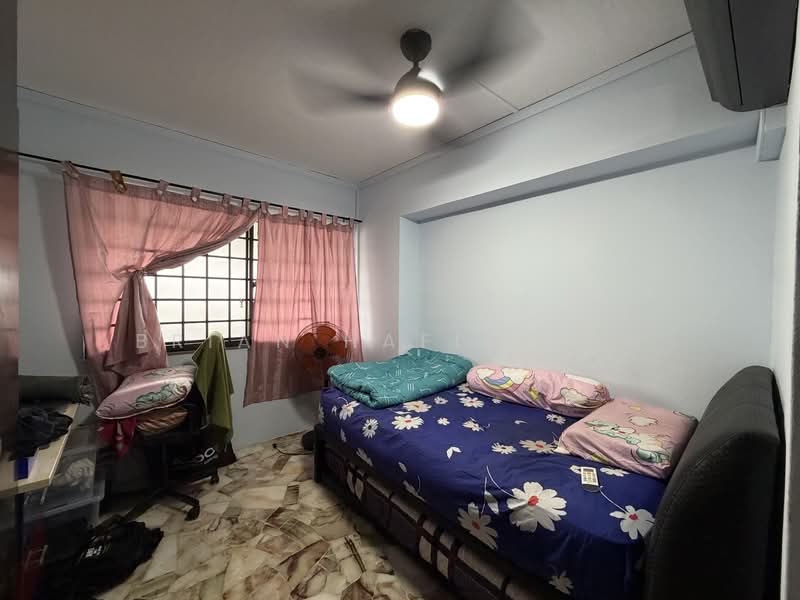 185A Rivervale Crescent, 185A Rivervale Crescent, 3 Bedrooms, 980 sqft, HDB Flat For Sale, by Brian Hafiz Koh, 500145125 - Bedroom - PropertyGuru.com.sg