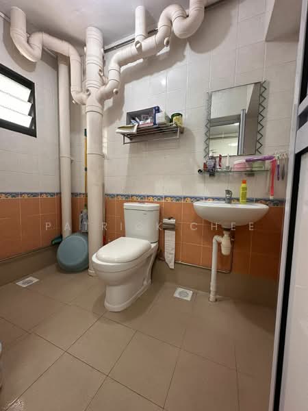 183B Rivervale Crescent, 183B Rivervale Crescent, 3 Bedrooms, 1,184 sqft, HDB Flat For Sale, by Patrick Chee, 500145127 - Bathroom - PropertyGuru.com.sg