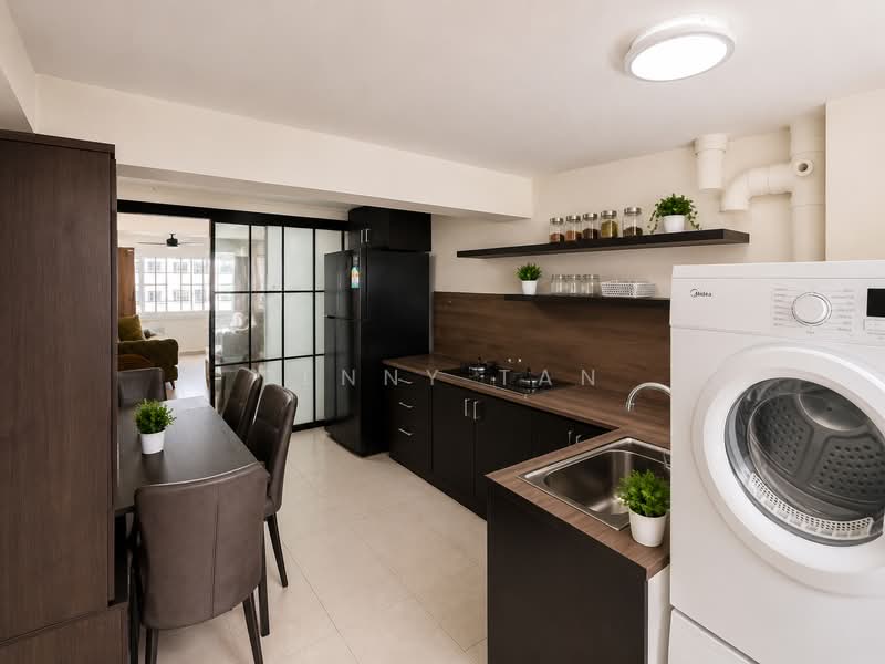 15 Telok Blangah Crescent, 15 Telok Blangah Crescent, 2 Bedrooms, 818 sqft, HDB Flat For Sale, by Benny Tan, 500145129 - Kitchen - PropertyGuru.com.sg