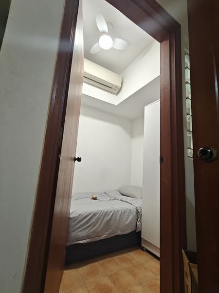 Emerald Garden, 33 Club Street, Room Rental, 150 sqft, Condominium For Rent, by Victoria Ling, 500145137 - Bedroom - PropertyGuru.com.sg