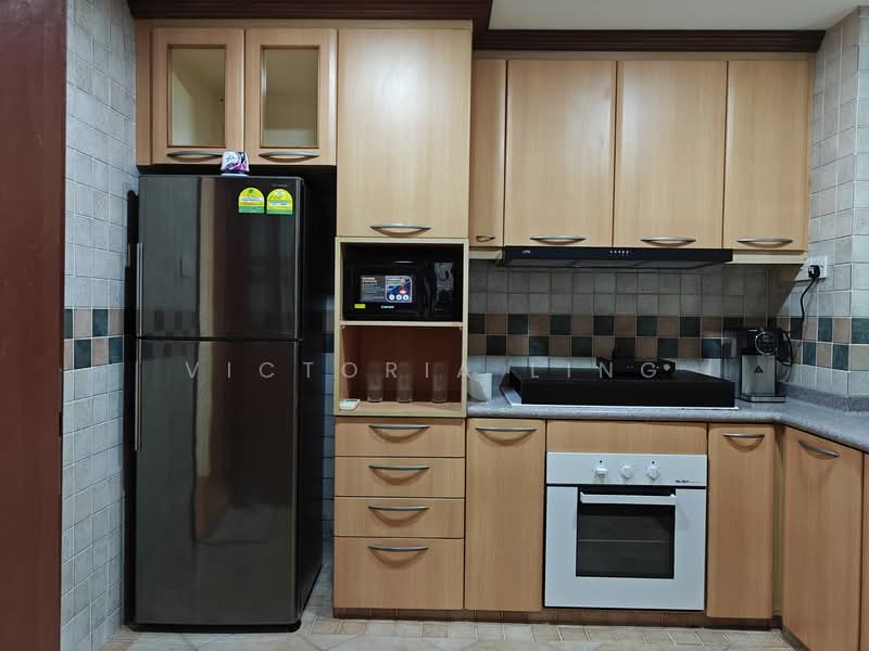 Emerald Garden, 33 Club Street, Room Rental, 150 sqft, Condominium For Rent, by Victoria Ling, 500145137 - Kitchen - PropertyGuru.com.sg