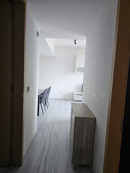 Cube 8, 376 Thomson Road, 2 Bedrooms, 893 sqft, Condominium For Rent, by Quincy Sung, 500145160 - Corridor - PropertyGuru.com.sg