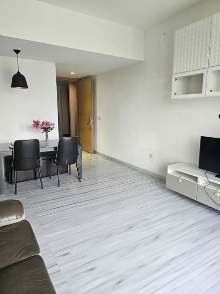 Cube 8, 376 Thomson Road, 2 Bedrooms, 893 sqft, Condominium For Rent, by Quincy Sung, 500145160 - Living Room - PropertyGuru.com.sg
