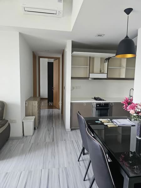 Cube 8, 376 Thomson Road, 2 Bedrooms, 893 sqft, Condominium For Rent, by Quincy Sung, 500145160 - Kitchen - PropertyGuru.com.sg