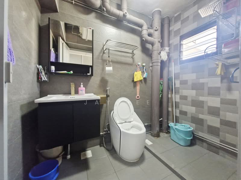 187B Rivervale Drive, 187B Rivervale Drive, 3 Bedrooms, 1,184 sqft, HDB Flat For Sale, by Jay Lee, 500145172 - PropertyGuru.com.sg