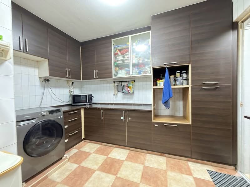 940 Tampines Avenue 5, 940 Tampines Avenue 5, 4 Bedrooms, 1,572 sqft, HDB Flat For Sale, by Sam Lim, 500145175 - Kitchen - PropertyGuru.com.sg