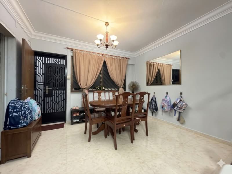 940 Tampines Avenue 5, 940 Tampines Avenue 5, 4 Bedrooms, 1,572 sqft, HDB Flat For Sale, by Sam Lim, 500145175 - Dining Room - PropertyGuru.com.sg