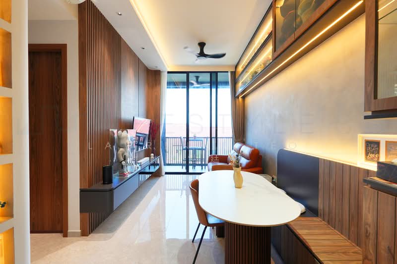 Freehold Condo in Changi, , 2 Bedrooms, 721 sqft, Condominium For Sale, by Lawrence Teo (赵世廷), 500145185 - Living Room - PropertyGuru.com.sg