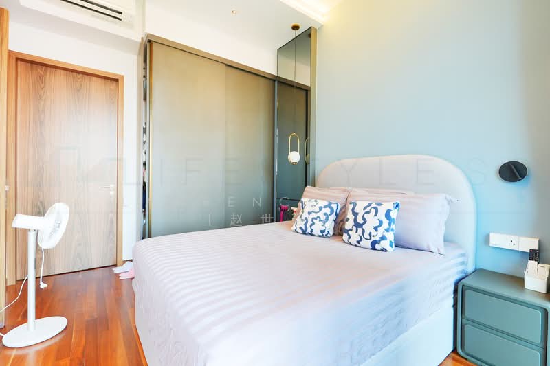 Freehold Condo in Changi, , 2 Bedrooms, 721 sqft, Condominium For Sale, by Lawrence Teo (赵世廷), 500145185 - Bedroom - PropertyGuru.com.sg