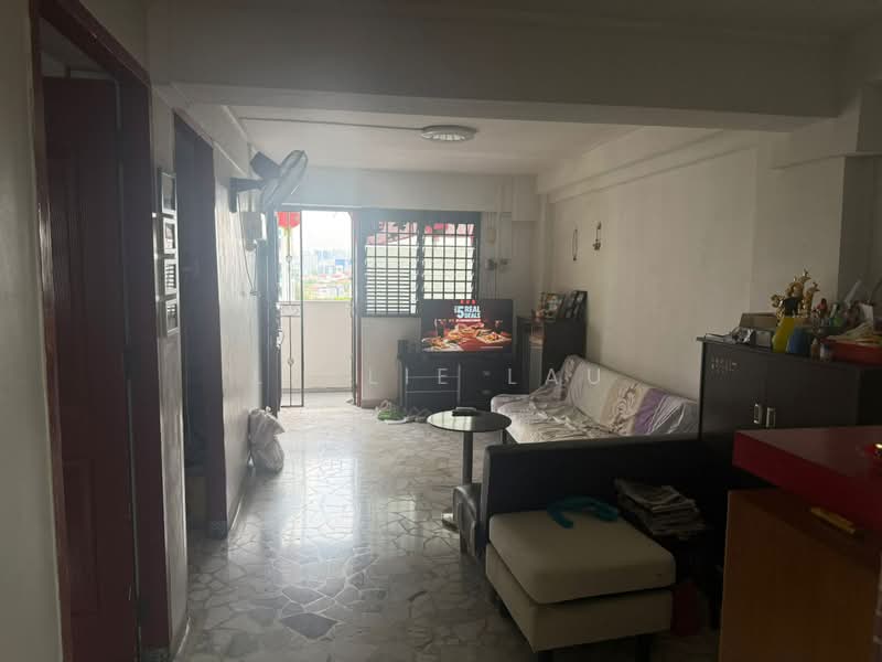 57 Geylang Bahru, 57 Geylang Bahru, 3 Bedrooms, 700 sqft, HDB Flat For Sale, by Leslie Lau, 500145186 - Living Room - PropertyGuru.com.sg