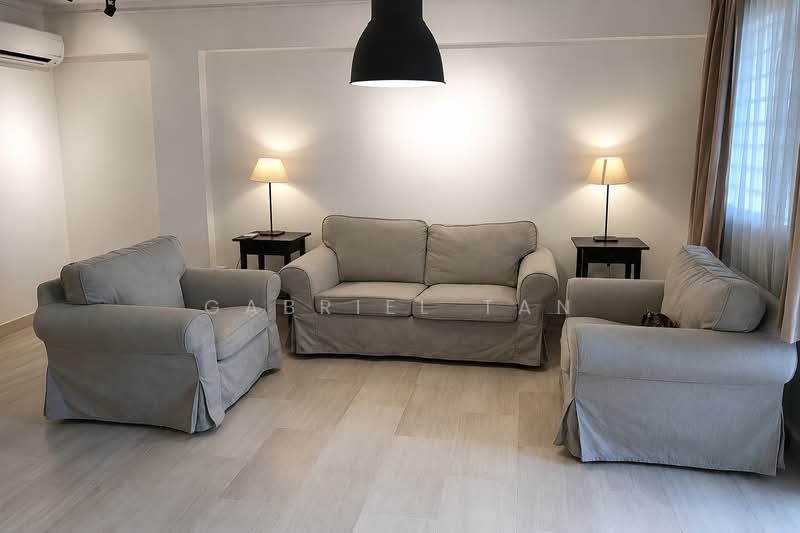 Below $400k, Rennovated, Near 2 MRT lines, High Floor 3-room HDB in D5 | All Race Eligible, Commonwealth Crescent / Commonwealth Close, 2 Bedrooms, 678 sqft, HDB Flat For Sale, by Gabriel Tan, 500145191 - Living Room - PropertyGuru.com.sg