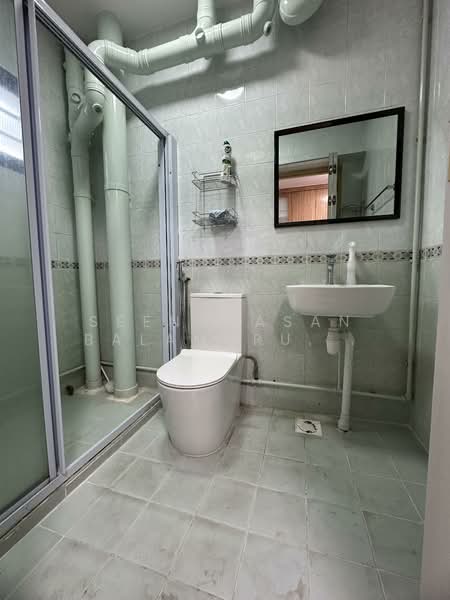 131C Kim Tian Road, 131C Kim Tian Road, 3 Bedrooms, 1,184 sqft, HDB Flat For Rent, by Seenuvasan Balamurugan (Bala), 500145211 - Bathroom - PropertyGuru.com.sg