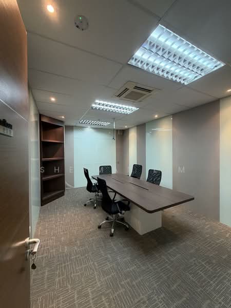 E-Centre @ Redhill, 3791 Jalan Bukit Merah, 1,012 sqft, Light Industrial (B1) For Sale, by Sherman Lim, 500145213 - Meeting Room - CommercialGuru.com.sg