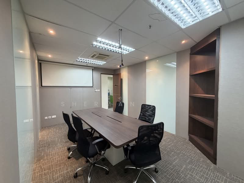 E-Centre @ Redhill, 3791 Jalan Bukit Merah, 1,012 sqft, Light Industrial (B1) For Sale, by Sherman Lim, 500145213 - Meeting Room - CommercialGuru.com.sg