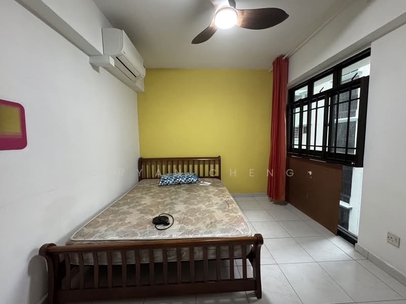 521 Woodlands Drive 14, 521 Woodlands Drive 14, Room Rental, 150 sqft, HDB Flat For Rent, by Bryan Cheng, 500145226 - Bedroom - PropertyGuru.com.sg