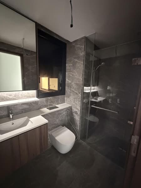 Lentor Modern, Lentor Central, 3 Bedrooms, 990 sqft, Condominium For Sale, by June Leng Yee Hoe, 500145232 - Bathroom - PropertyGuru.com.sg