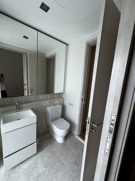 The Azure, 201 Ocean Drive, 4 Bedrooms, 2,271 sqft, Condominium For Rent, by Vincent Kwang, 500145237 - Bathroom - PropertyGuru.com.sg