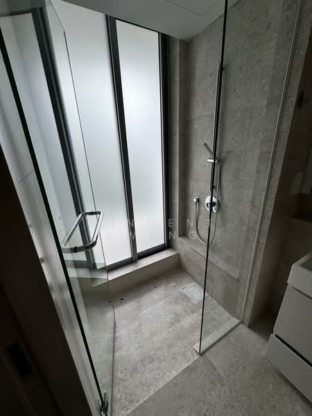 The Azure, 201 Ocean Drive, 4 Bedrooms, 2,271 sqft, Condominium For Rent, by Vincent Kwang, 500145237 - Bathroom - PropertyGuru.com.sg