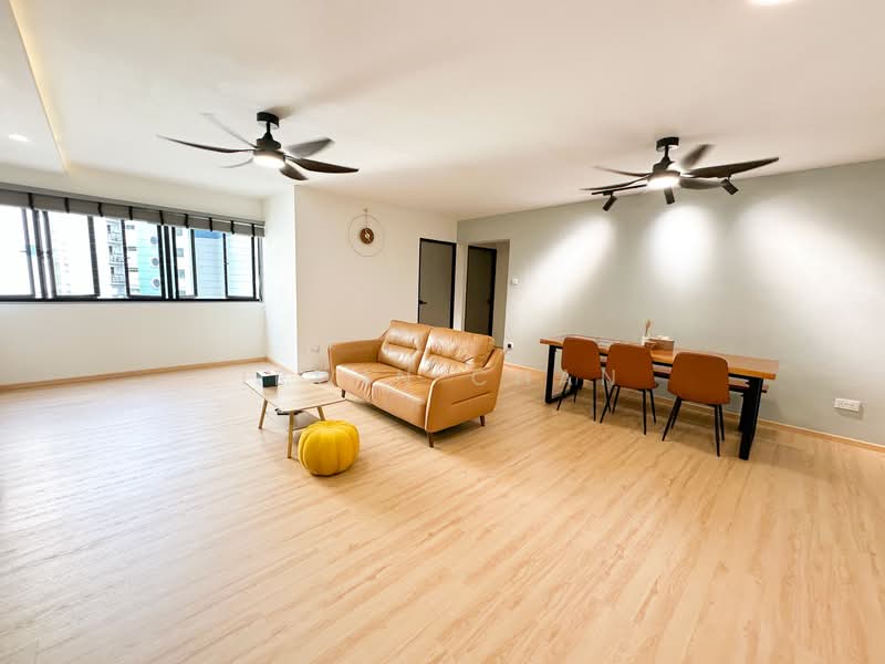 324B Sengkang East Way, 324B Sengkang East Way, 3 Bedrooms, 1,184 sqft, HDB Flat For Sale, by Irwin Chan, 500145247 - Living Room - PropertyGuru.com.sg