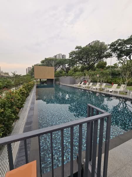 Bartley Vue, 6 Jalan Bunga Rampai, 2 Bedrooms, 657 sqft, Condominium For Rent, by Apple Chee, 500145248 - Pool - PropertyGuru.com.sg