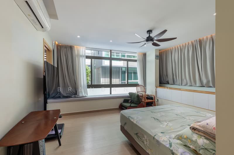 Aston Residence, Jalan Loyang Besar, 6 Bedrooms, 4,715 sqft, Cluster House For Sale, by Brandan Tan, 500145249 - Bedroom - PropertyGuru.com.sg