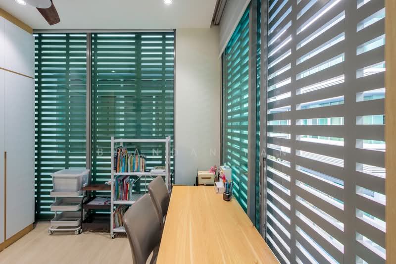 Aston Residence, Jalan Loyang Besar, 6 Bedrooms, 4,715 sqft, Cluster House For Sale, by Brandan Tan, 500145249 - Study - PropertyGuru.com.sg
