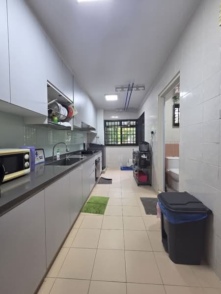 319B Anchorvale Drive, 319B Anchorvale Drive, 3 Bedrooms, 968 sqft, HDB Flat For Sale, by Khairul Jalal, 500145250 - Kitchen - PropertyGuru.com.sg