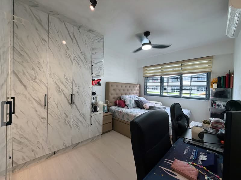 620B Tampines Street 61, 620B Tampines Street 61, 3 Bedrooms, 1,001 sqft, HDB Flat For Sale, by Lydia J, 500145255 - Bedroom - PropertyGuru.com.sg