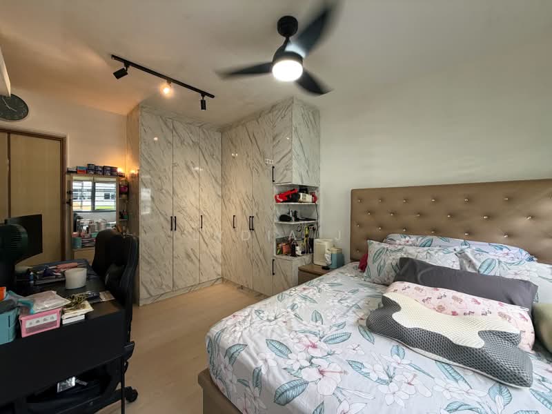 620B Tampines Street 61, 620B Tampines Street 61, 3 Bedrooms, 1,001 sqft, HDB Flat For Sale, by Lydia J, 500145255 - Bedroom - PropertyGuru.com.sg