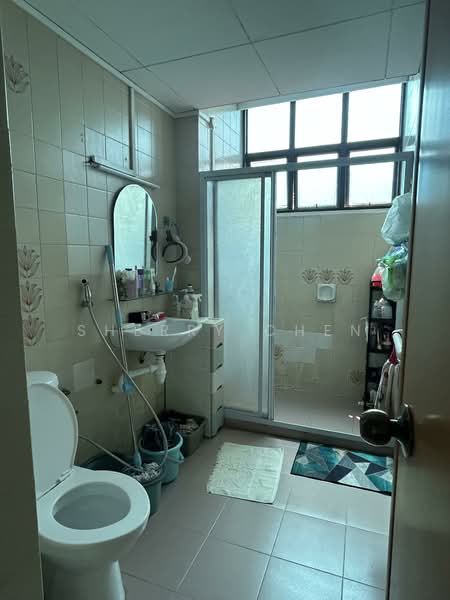 Sherwood Towers, 3 Jalan Anak Bukit, Room Rental, 120 sqft, Apartment For Rent, by Sherry Chen, 500145257 - Bathroom - PropertyGuru.com.sg
