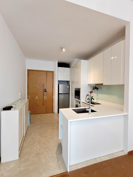 Kingsford Hillview Peak, 105 Hillview Rise, 1 Bedroom, 527 sqft, Condominium For Sale, by Danny Ding, 500145262 - Kitchen - PropertyGuru.com.sg