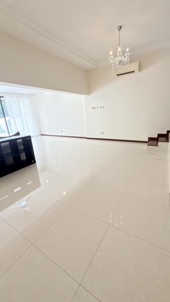 Thomson Plaza, 6B Marigold Drive, 3 Bedrooms, 3,530 sqft, Apartment For Rent, by MICHELLE LEE, 500145301 - Living Room - PropertyGuru.com.sg