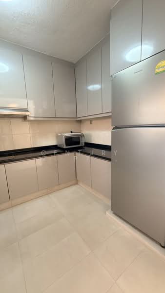 Thomson Plaza, 6B Marigold Drive, 3 Bedrooms, 3,530 sqft, Apartment For Rent, by MICHELLE LEE, 500145301 - Kitchen - PropertyGuru.com.sg