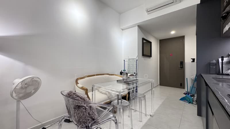 One-North Eden, 8 Slim Barracks Rise, 3 Bedrooms, 786 sqft, Condominium For Sale, by Eric Yeo, 500145312 - Living Room - PropertyGuru.com.sg