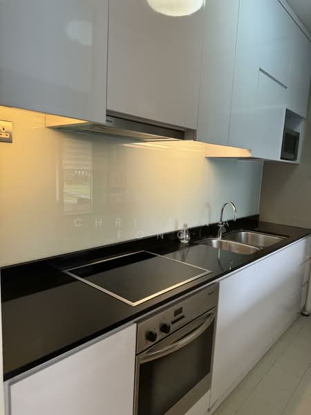 The Paterson Edge, 26 Paterson Road, 2 Bedrooms, 840 sqft, Apartment For Sale, by Christina Fong, 500145314 - Kitchen - PropertyGuru.com.sg
