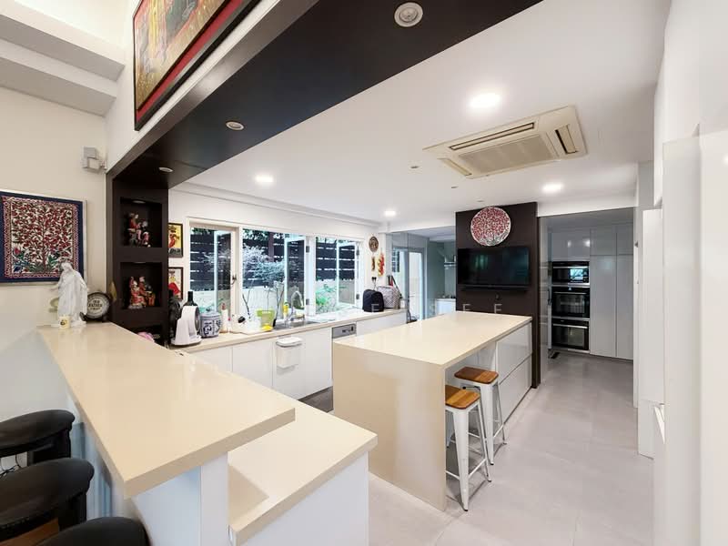 Chartwell Drive, Chartwell Drive, 5 Bedrooms, 5,000 sqft, Semi-Detached House For Sale, by Junese See, 500145316 - Kitchen - PropertyGuru.com.sg