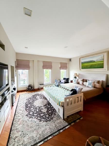 Chartwell Drive, Chartwell Drive, 5 Bedrooms, 5,000 sqft, Semi-Detached House For Sale, by Junese See, 500145316 - Bedroom - PropertyGuru.com.sg