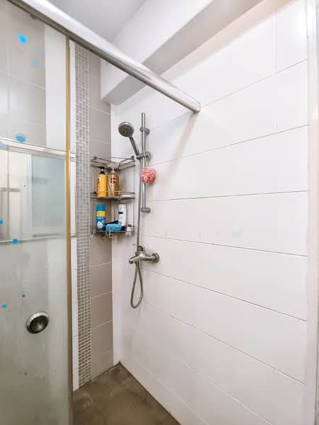 127D Kim Tian Road, 127D Kim Tian Road, Room Rental, 90 sqft, HDB Flat For Rent, by Yvette Lim, 500145319 - Bathroom - PropertyGuru.com.sg