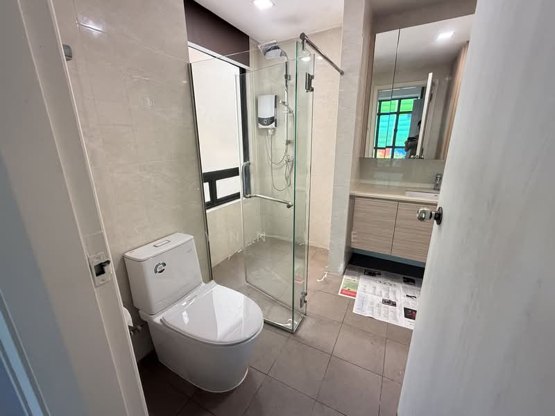 The Sterling, 1003 Bukit Timah Road, 3 Bedrooms, 1,507 sqft, Condominium For Sale, by Lynn Lee, 500145350 - Bathroom - PropertyGuru.com.sg