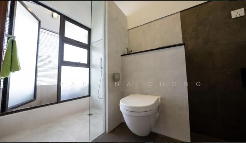 š„CHARMING BUNGALOW FOR SALEš„GCBAāļøSCāļø98280064, Linden Drive/Oriole Crescent/Cassia Drive, 7 Bedrooms, 15,000 sqft, Bungalow House For Sale, by Seraphina Chong, 500145353 - Bathroom - PropertyGuru.com.sg