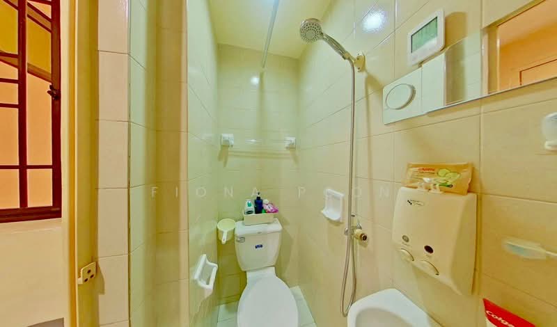 Seasons View, , 2 Bedrooms, 969 sqft, Condominium For Sale, by Fiona Poon, 500145372 - PropertyGuru.com.sg