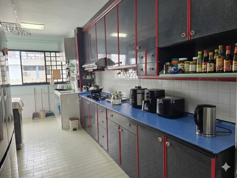 291 Tampines Street 22, 291 Tampines Street 22, 3 Bedrooms, 1,119 sqft, HDB Flat For Sale, by Michelle Tan, 500145374 - Kitchen - PropertyGuru.com.sg