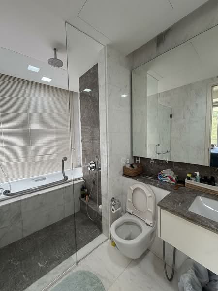 Reflections at Keppel Bay, 8 Keppel Bay View, 2 Bedrooms, 1,378 sqft, Condominium For Sale, by Robin Chan, 500145381 - Bathroom - PropertyGuru.com.sg