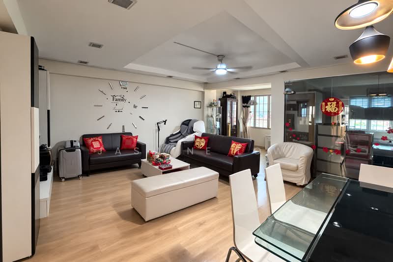 497H Tampines Street 45, 497H Tampines Street 45, 4 Bedrooms, 1,399 sqft, HDB Flat For Sale, by Jasmine Low, 500145382 - Living Room - PropertyGuru.com.sg