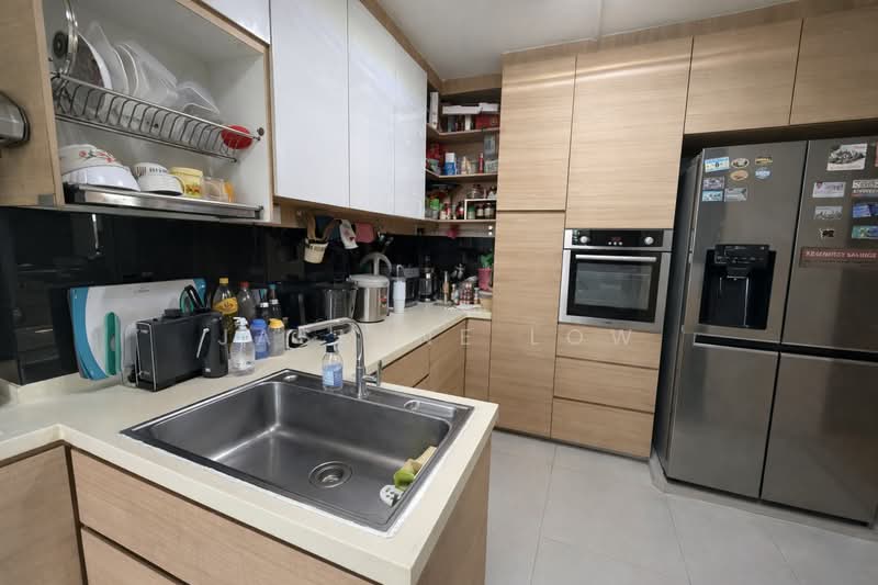 497H Tampines Street 45, 497H Tampines Street 45, 4 Bedrooms, 1,399 sqft, HDB Flat For Sale, by Jasmine Low, 500145382 - Kitchen - PropertyGuru.com.sg
